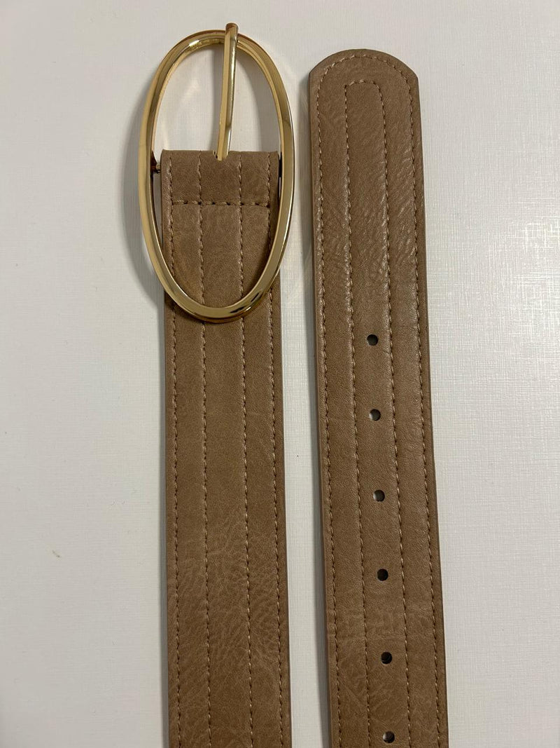 Cinto com Pesponto e Fivela Oval Dourada| Tamanho Único