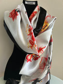 Lenço Floral Clássico quadrado cetim com toque de seda  | 90x90