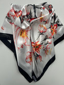 Lenço Floral Clássico quadrado cetim com toque de seda  | 90x90