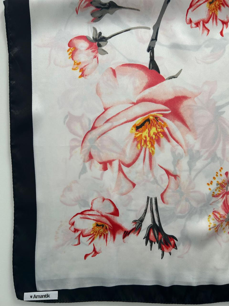 Lenço Floral Clássico quadrado cetim com toque de seda  | 90x90